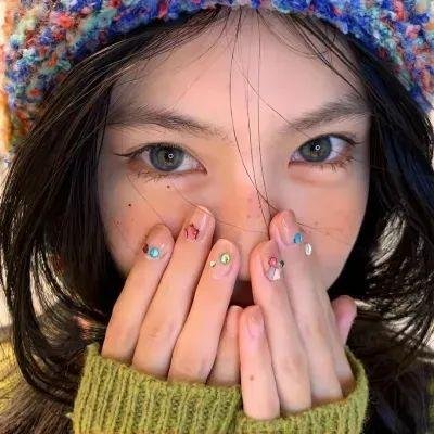 冷燕飘零